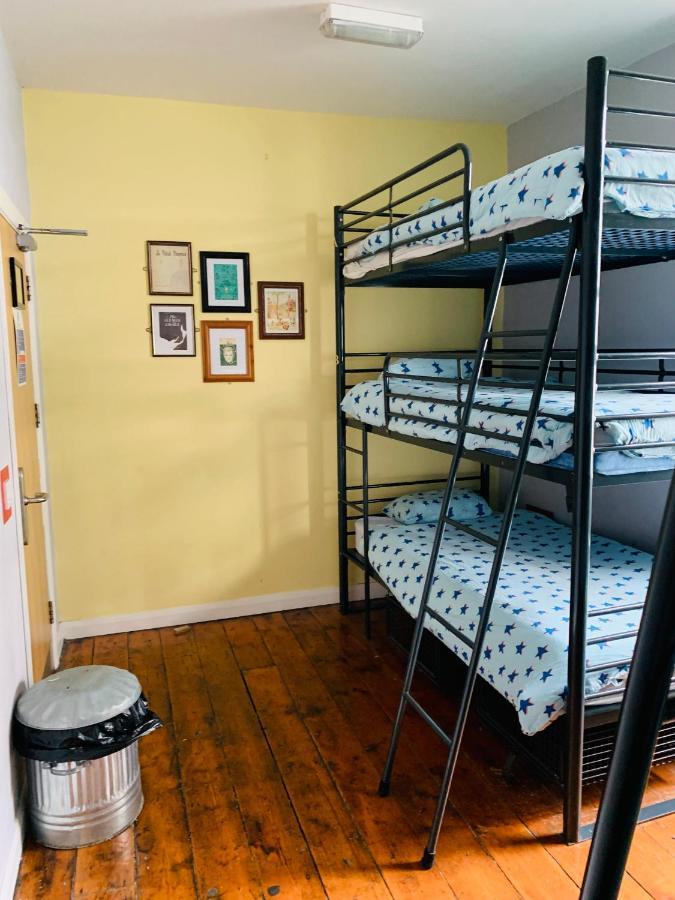 Bunkhouse Hostel Cardiff Bagian luar foto