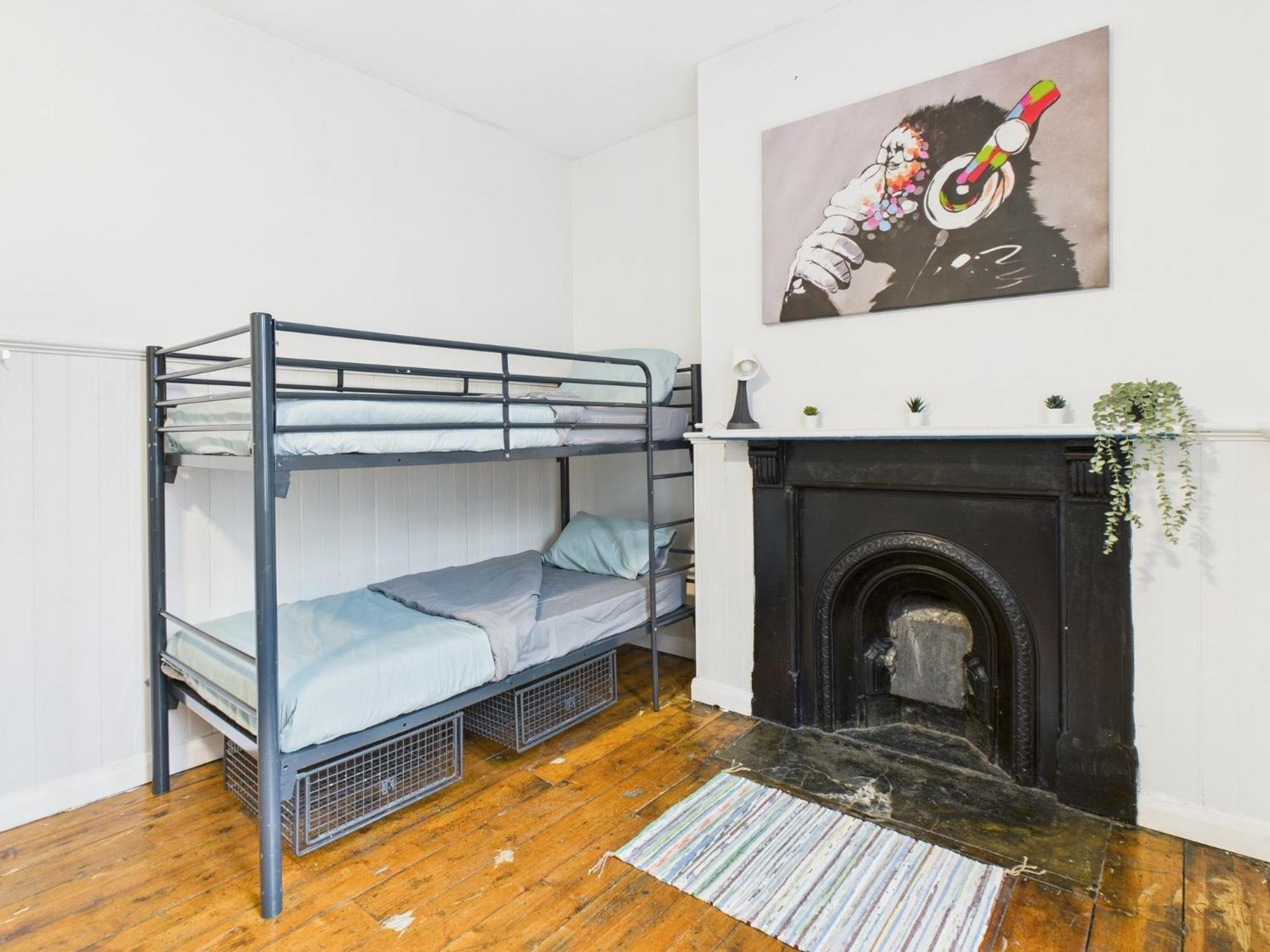 Bunkhouse Hostel Cardiff Bagian luar foto